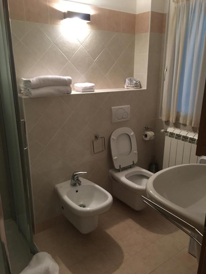 Residenza Eleonora Appartement Temù Buitenkant foto